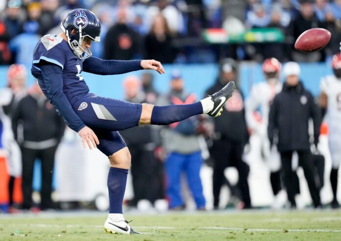 Titans, Broncos release punters: Brett Kern, Sam Martin hit the