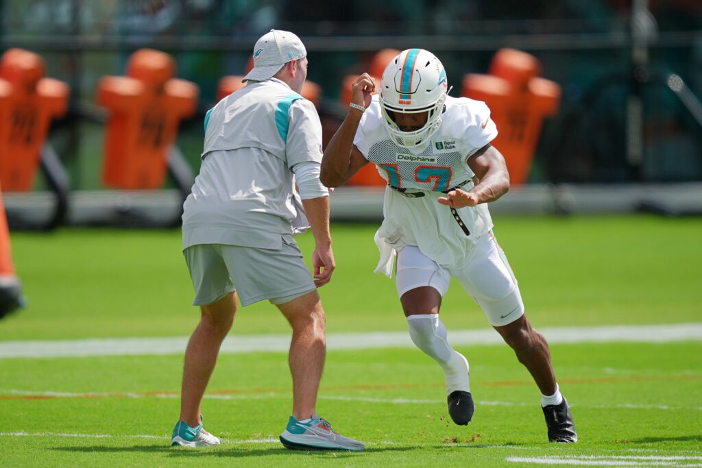 Jaylen Waddle Injury Update: Will Dolphins WR Play in Week 3? Fantasy  Impact and More