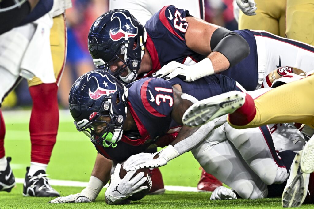 Dameon Pierce 2022 NFL Draft profile: Texans Fantasy Football outlook,  scouting report, 40-yard dash, more 