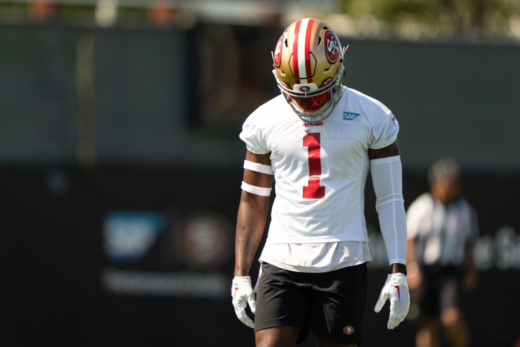 49ers' Jimmie Ward initially down on the field, returns in first