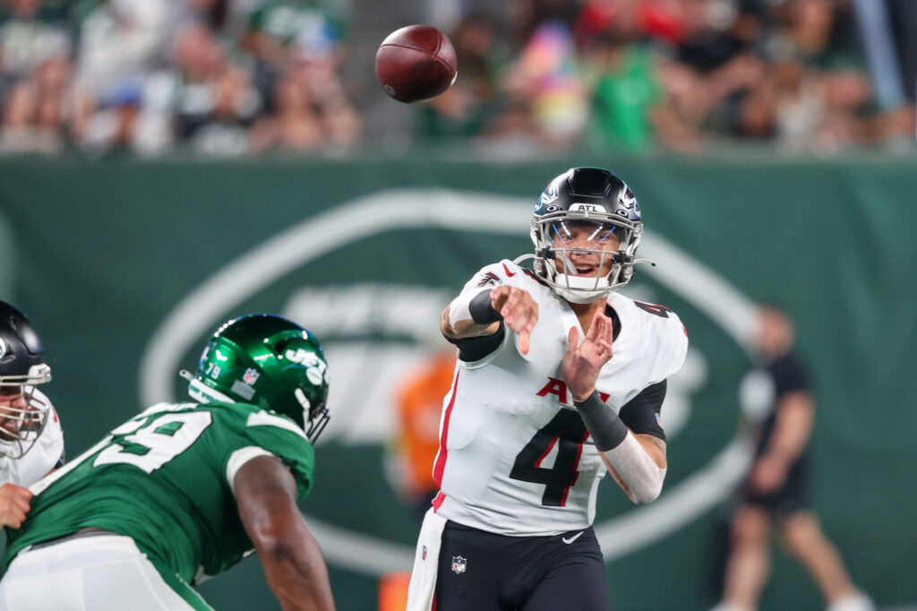 New York Jets 24, Atlanta Falcons 16: Penalties Spark Atlanta Collapse -  Sports Illustrated Atlanta Falcons News, Analysis and More