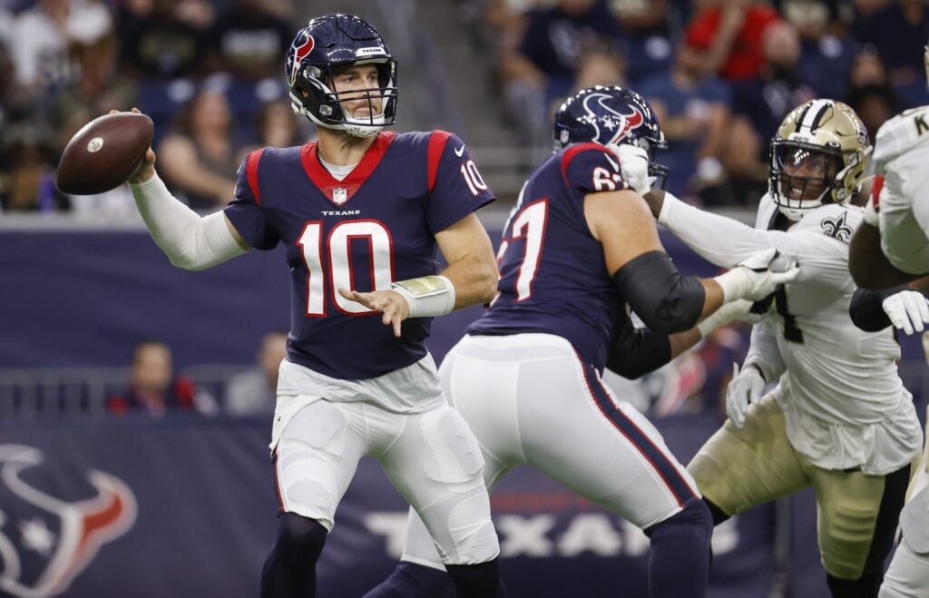 Houston Texans vs Washington Commanders: Dameon Pierce, Davis