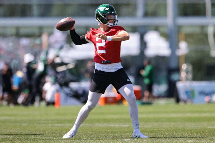 new york jets green and white scrimmage 2022