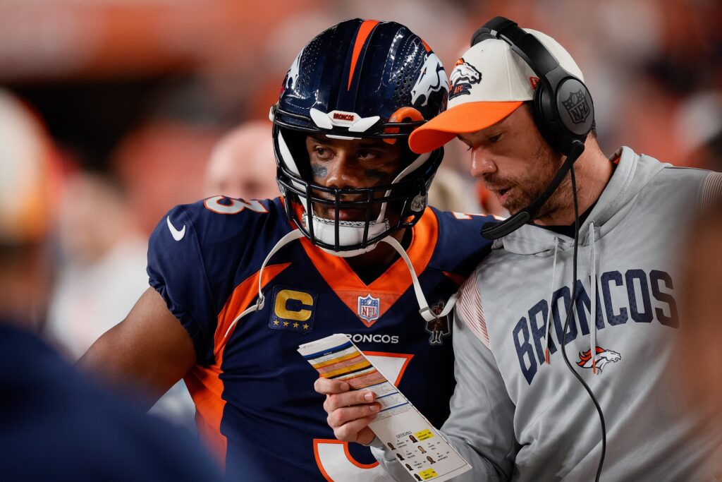 DENVER BRONCOS: Struggle to contain Philadelphia Eagles offense