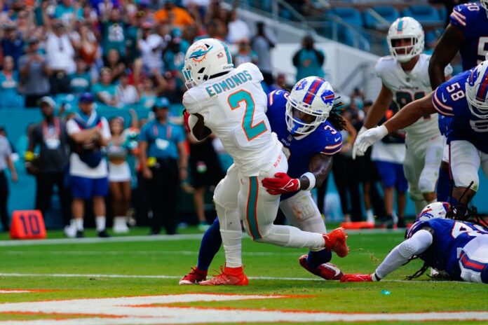 Chase Edmonds or Raheem Mostert? Which Dolphins Running Back Has