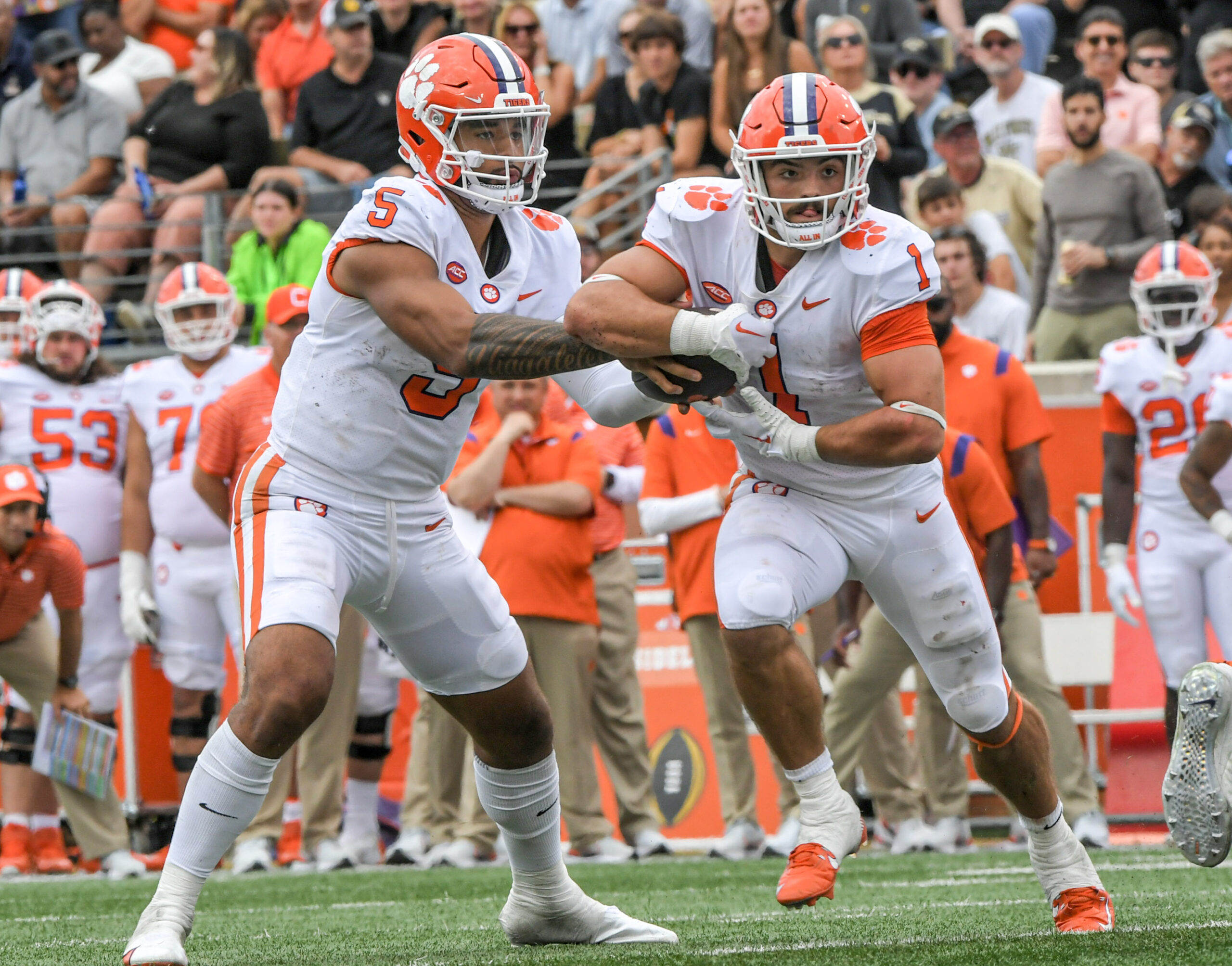 Zay Flowers Makes a SPECTACULAR 52-Yard Catch