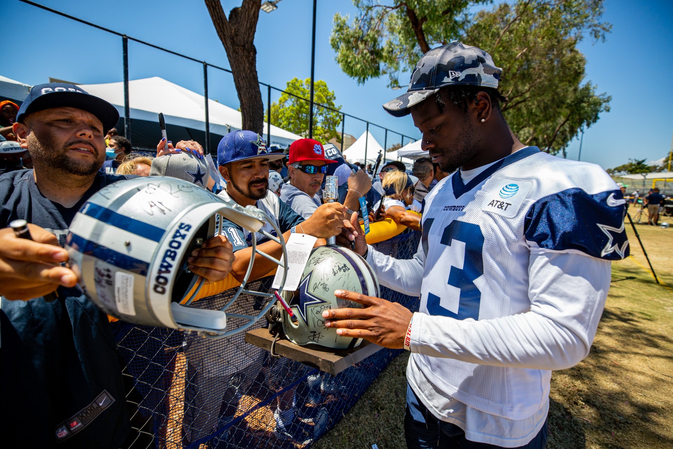 Michael Gallup Practices in Full Wednesday, Hopes to Return Sunday ✭ Inside  The Star