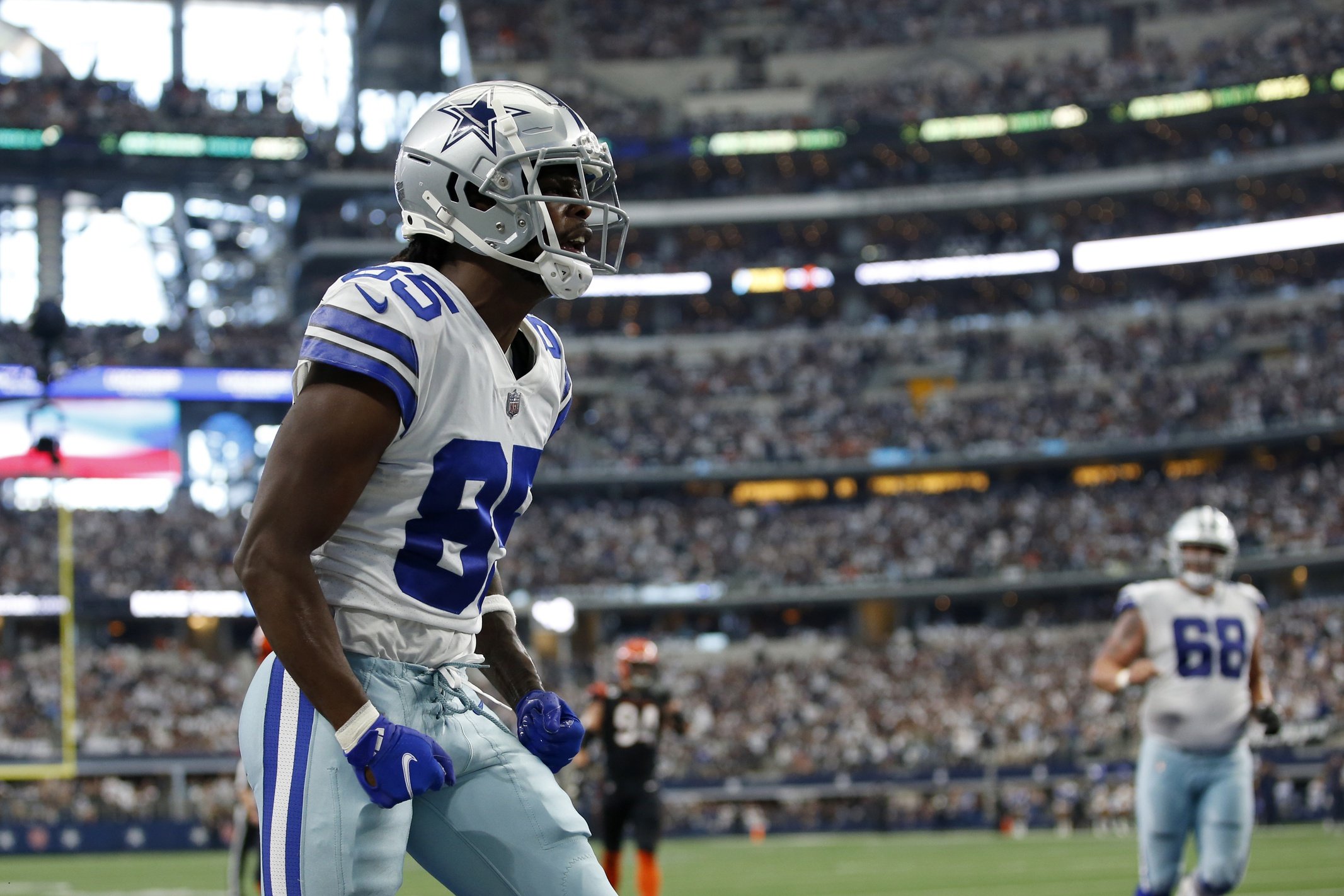 Wide receiver (85) Noah Brown of the Dallas Cowboys warms up before playing  against the Los Angeles Rams in an NFL football game, Sunday, Oct. 9, 2022,  in Inglewood, Calif. Cowboys won