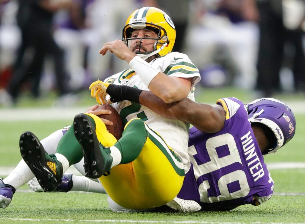 Packers placing OLB Za'Darius Smith on IR due to back issue – WKTY