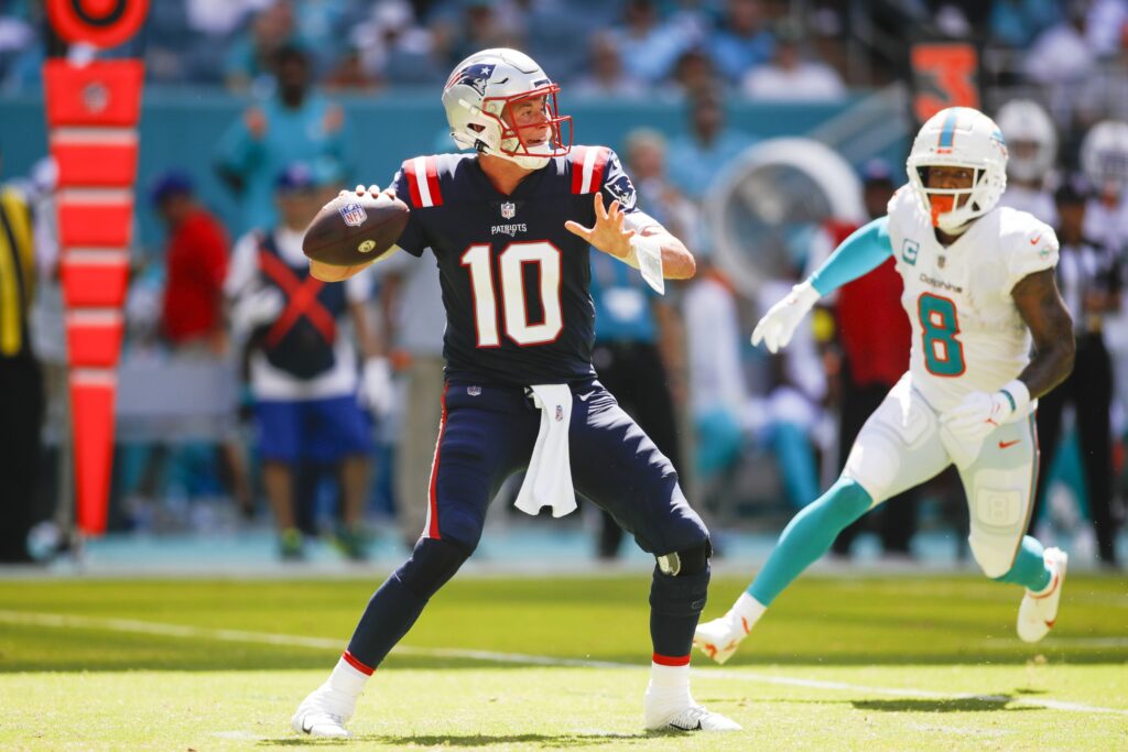 Bama Battle: New England Patriots' Mac Jones vs. Miami Dolphins' Tua  Tagovailoa - Sports Illustrated New England Patriots News, Analysis and More