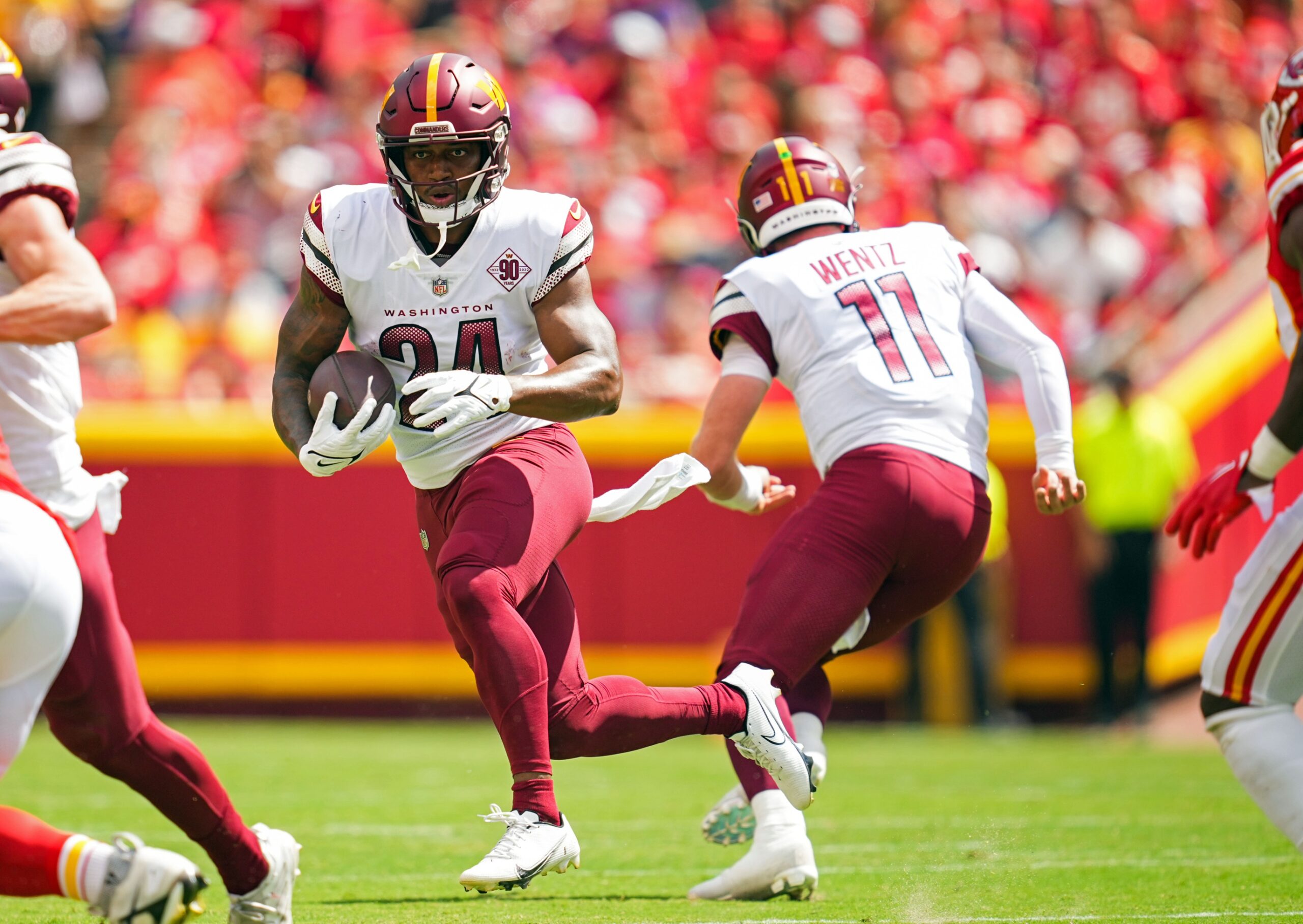 Antonio Gibson or JD McKissic: Which Washington RB has most fantasy value?