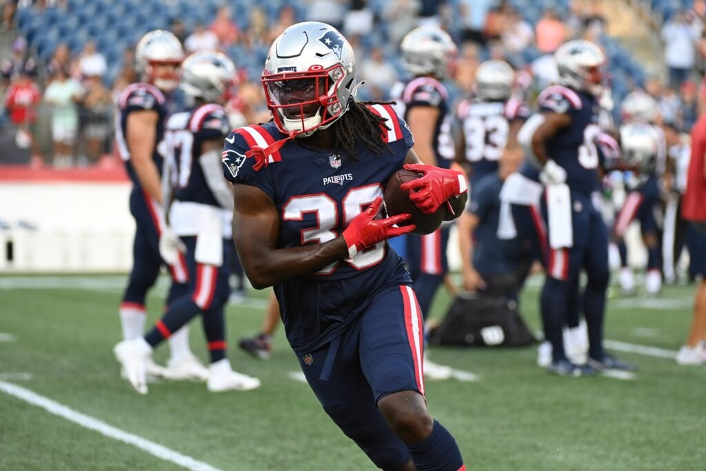 Friday NFL DFS picks: Top Raiders vs. Patriots lineup includes