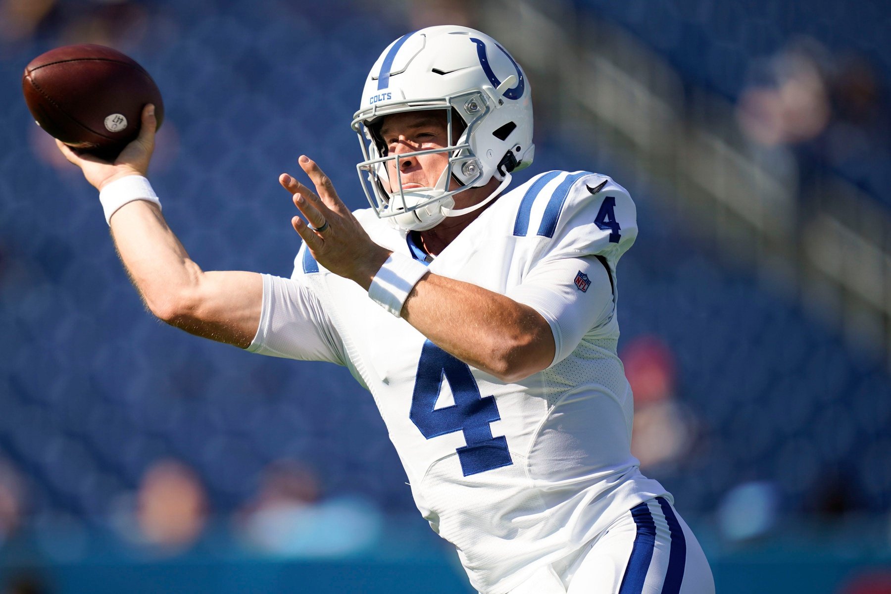 INDIANAPOLIS, IN - OCTOBER 30: Washington Commanders quarterback Taylor  Heinicke (4) scrambles out of the pocket during an NFL game between the  Washington Commanders and the Indianapolis Colts on October 30, 2022