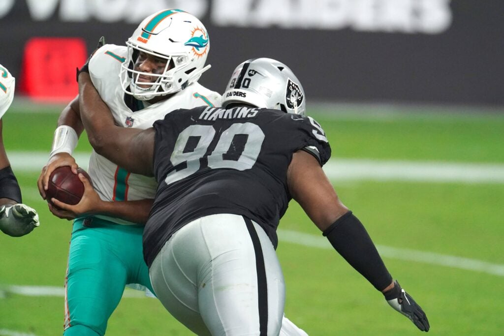 Raiders trade defensive tackle Johnathan Hankins to Cowboys