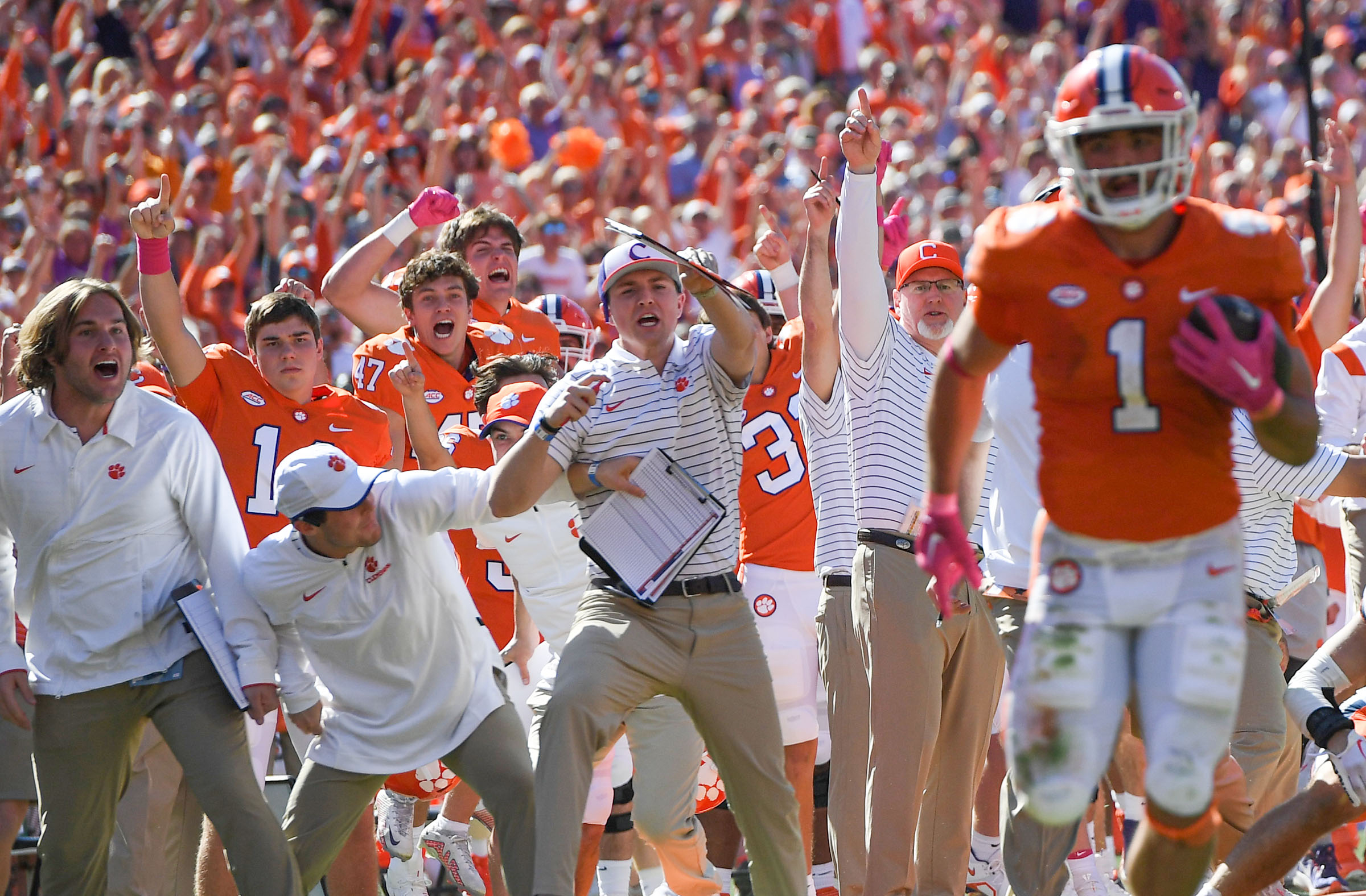 Where Tennessee Vols Football Stand in Rankings After Week 8