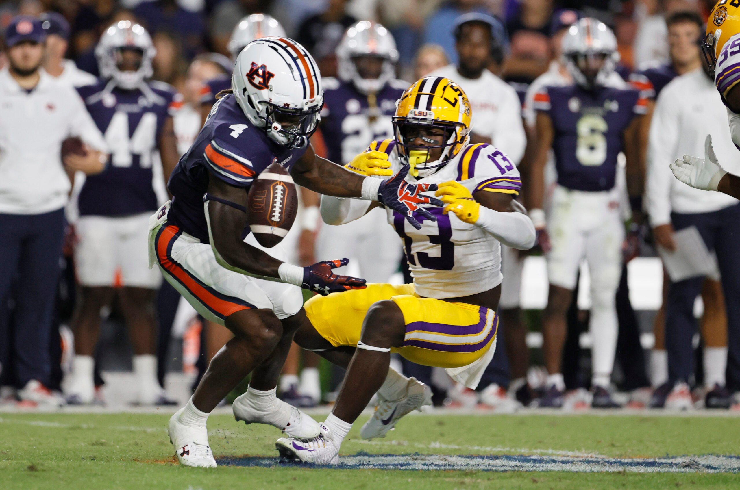 Jaguars draft Auburn RB Tank Bigsby with No. 88 pick