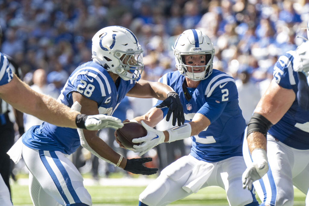 Top Titans vs. Colts DFS Lineup: Can We Trust Jonathan Taylor, Nyheim ...