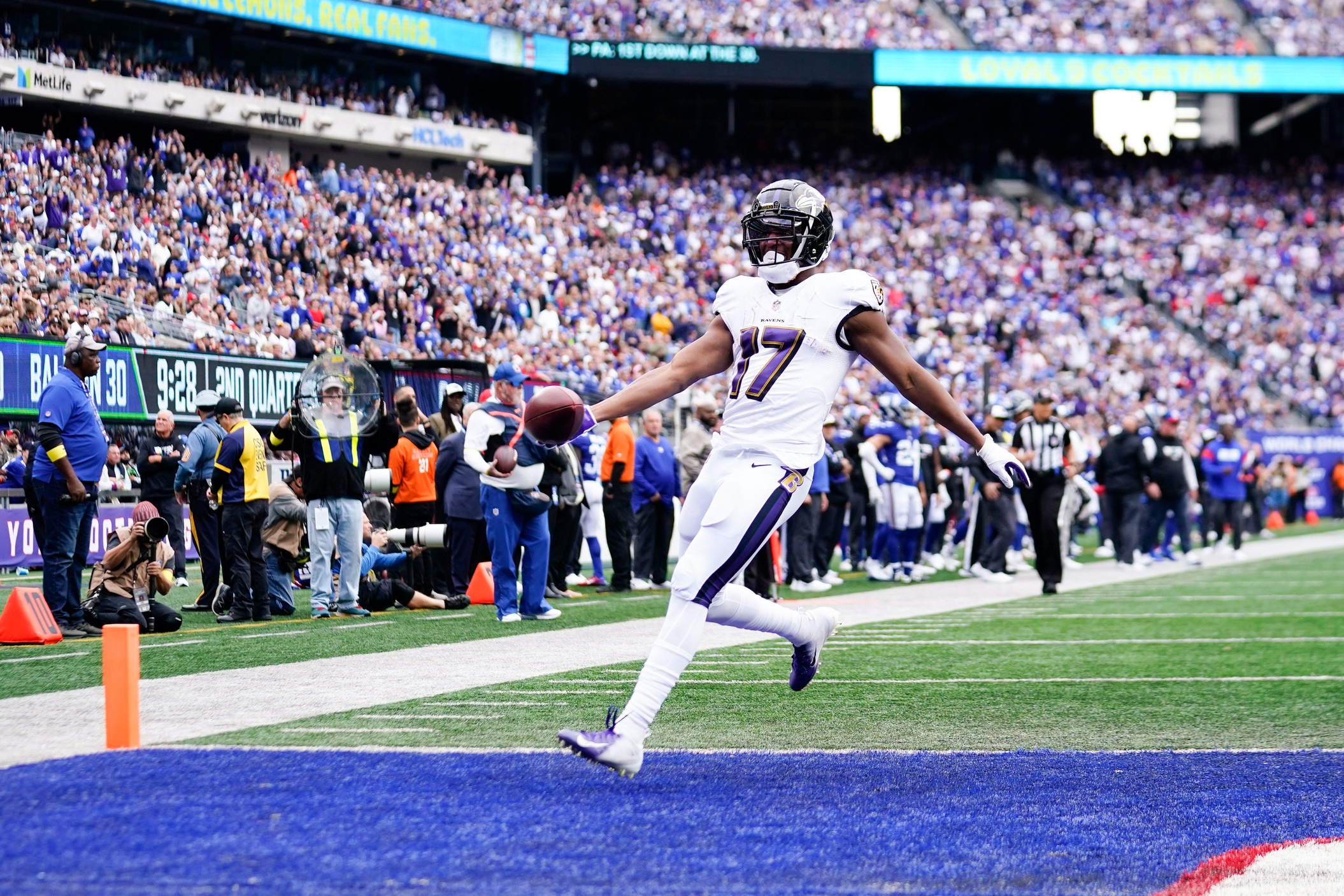 Ravens RB Kenyan Drake's Fantasy Trade Advice Ahead of Fantasy