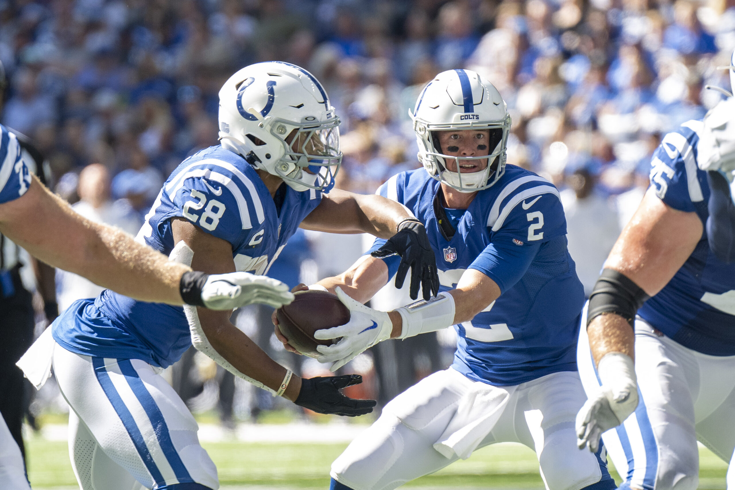 Indianapolis Colts RB Nyheim Hines leaves TNF game vs. Denver Broncos with  head injury