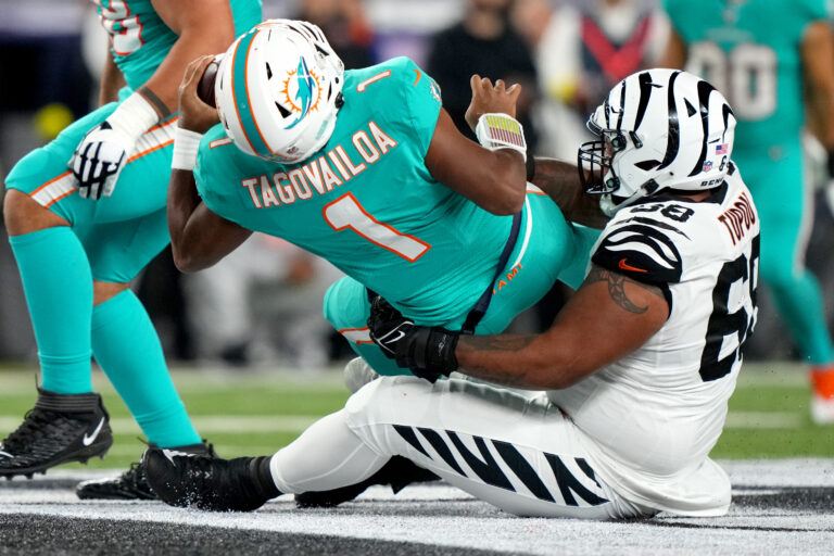 Dolphins QB Tua Tagovailoa considered retirement after suffering  concussions - Chicago Sun-Times