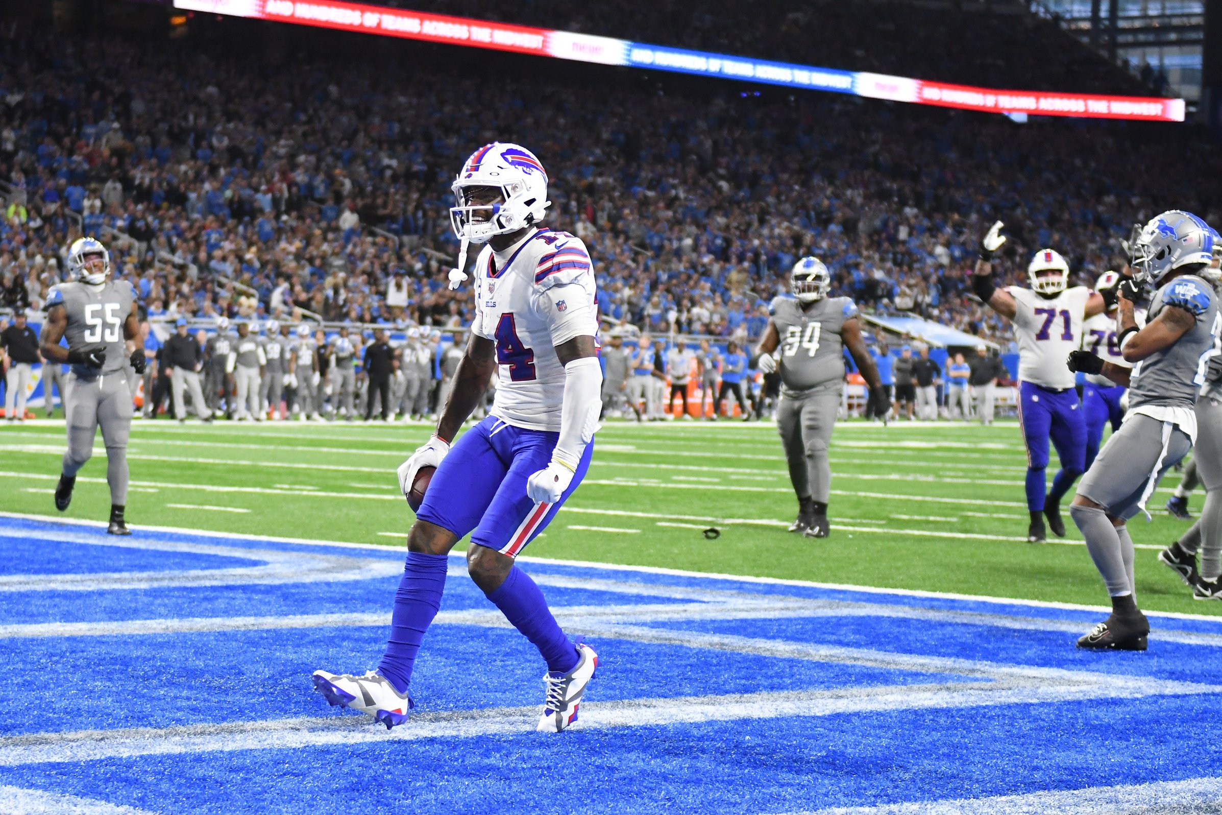 NFL MVP Odds 2022: Why Stefon Diggs and Rhamondre Stevenson Should Be  Mentioned Alongside Josh Allen