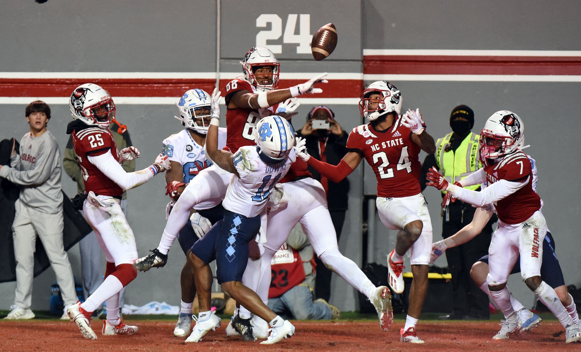 Emeka Emezie prepares for NFL draft after record setting NC State career ::