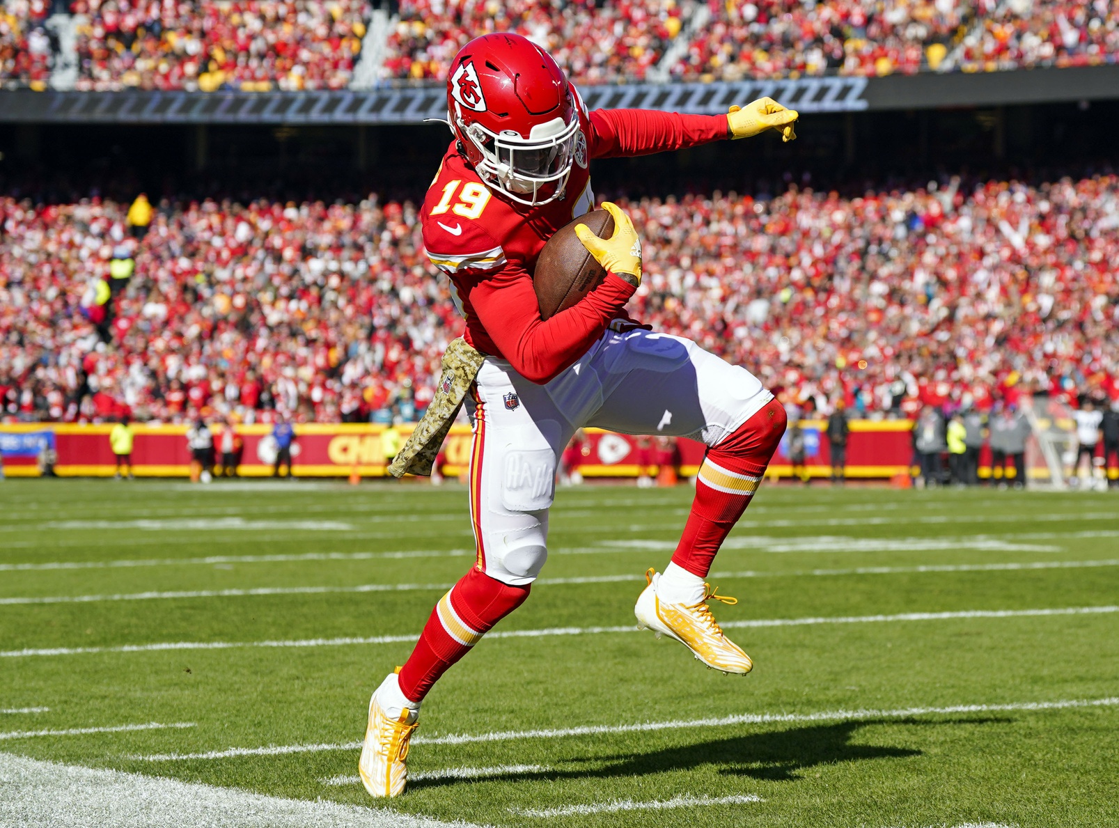 Should You Start Kadarius Toney vs. Chargers? Fantasy Outlook for Chiefs' WR