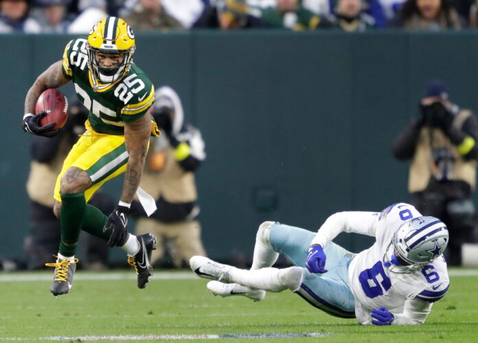 Green Bay Packers vs Dallas Cowboys game photos at Lambeau Field