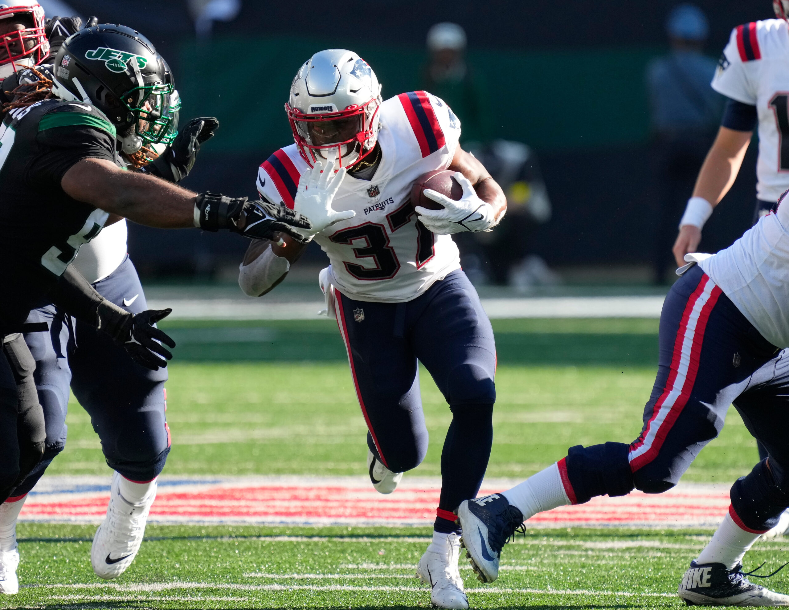 Patriots RB depth chart: Will Damien Harris or Rhamondre Stevenson lead New  England's backfield?