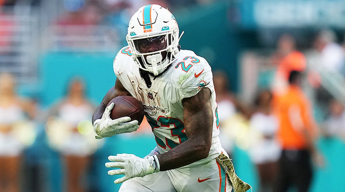 Dolphins RB Jeff Wilson Jr. active vs. Packers