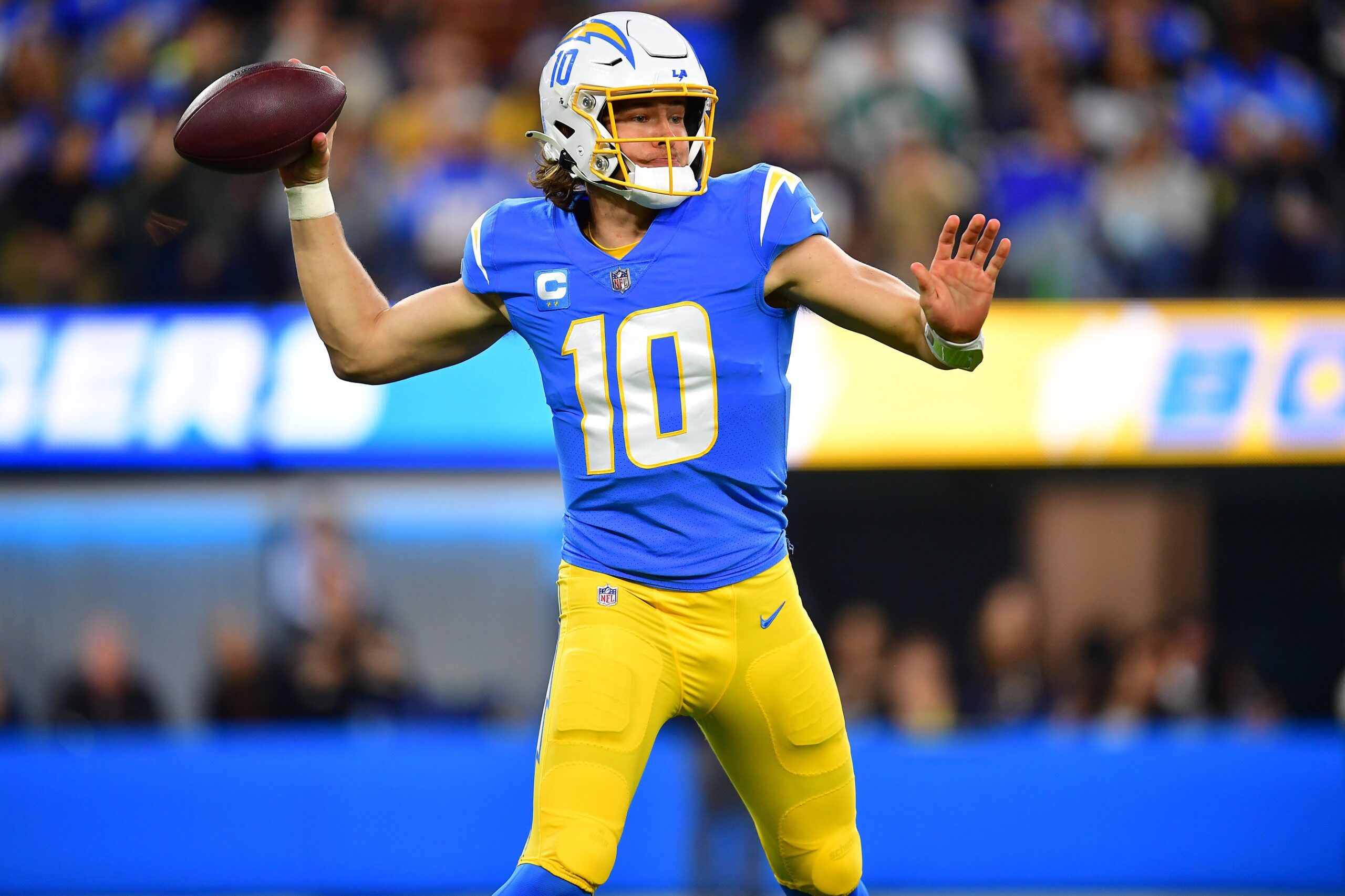 Week 16 NFL game picks: Chargers keep Colts reeling on Monday night
