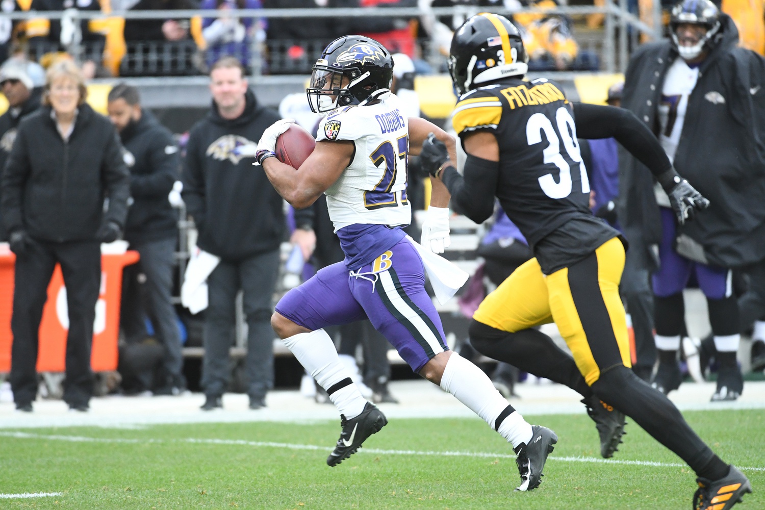 DEC 11th, 2022: Minkah Fitzpatrick 39 and J.K. Dobbins 27 during the  Steelers vs Ravens game in