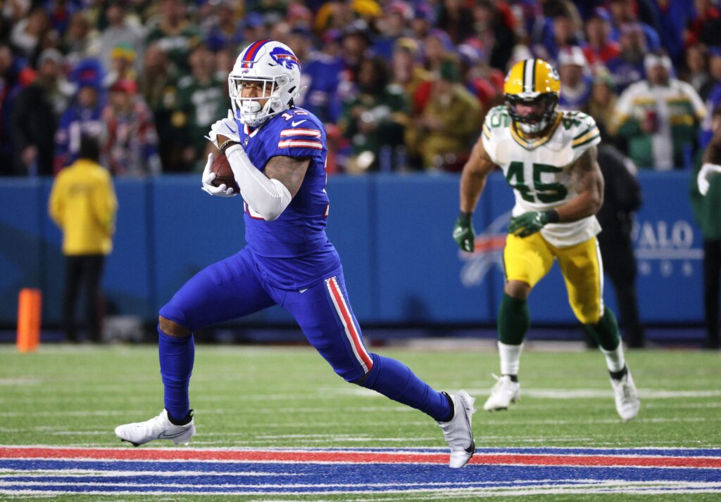 Bills vs. Patriots Player Props Picks for TNF Week 13 - /