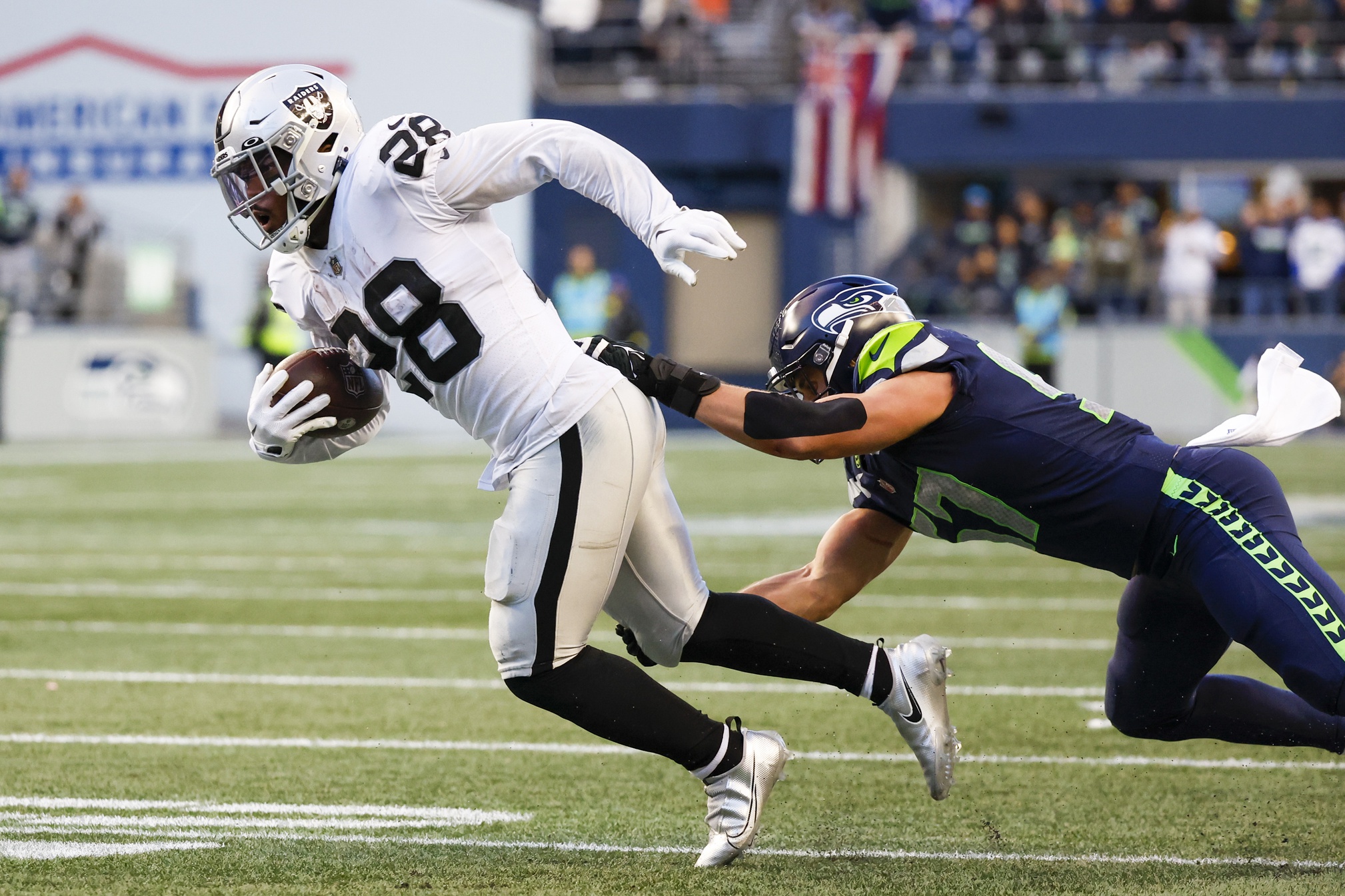 Raiders: Josh Jacobs contract drama continues and could stretch