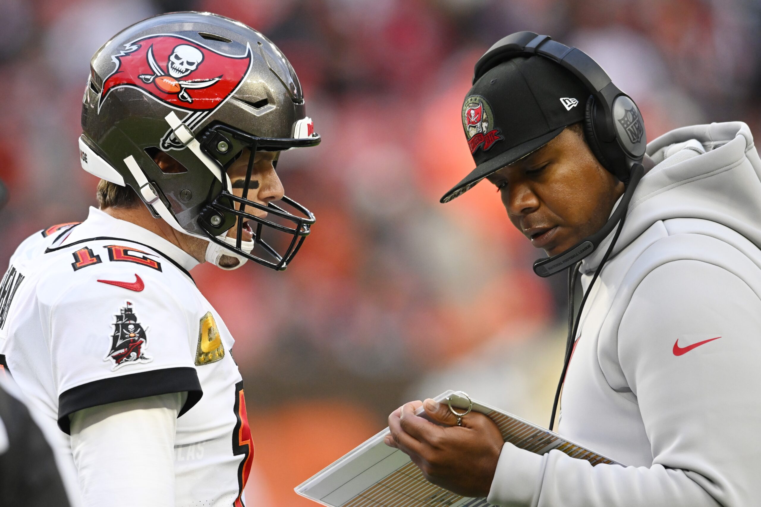 Byron Leftwich could be leaving Bucs to become head coach of Jaguars