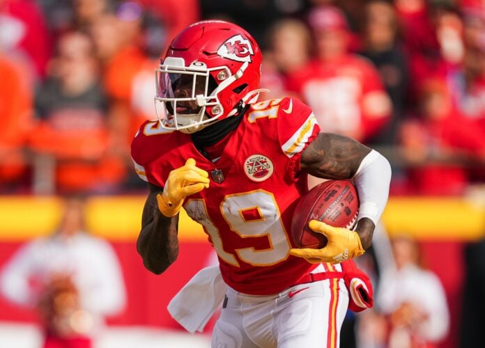 DraftKings Showdown: Kansas City Chiefs vs. Buffalo Bills AFC Championship, Fantasy Football News, Rankings and Projections