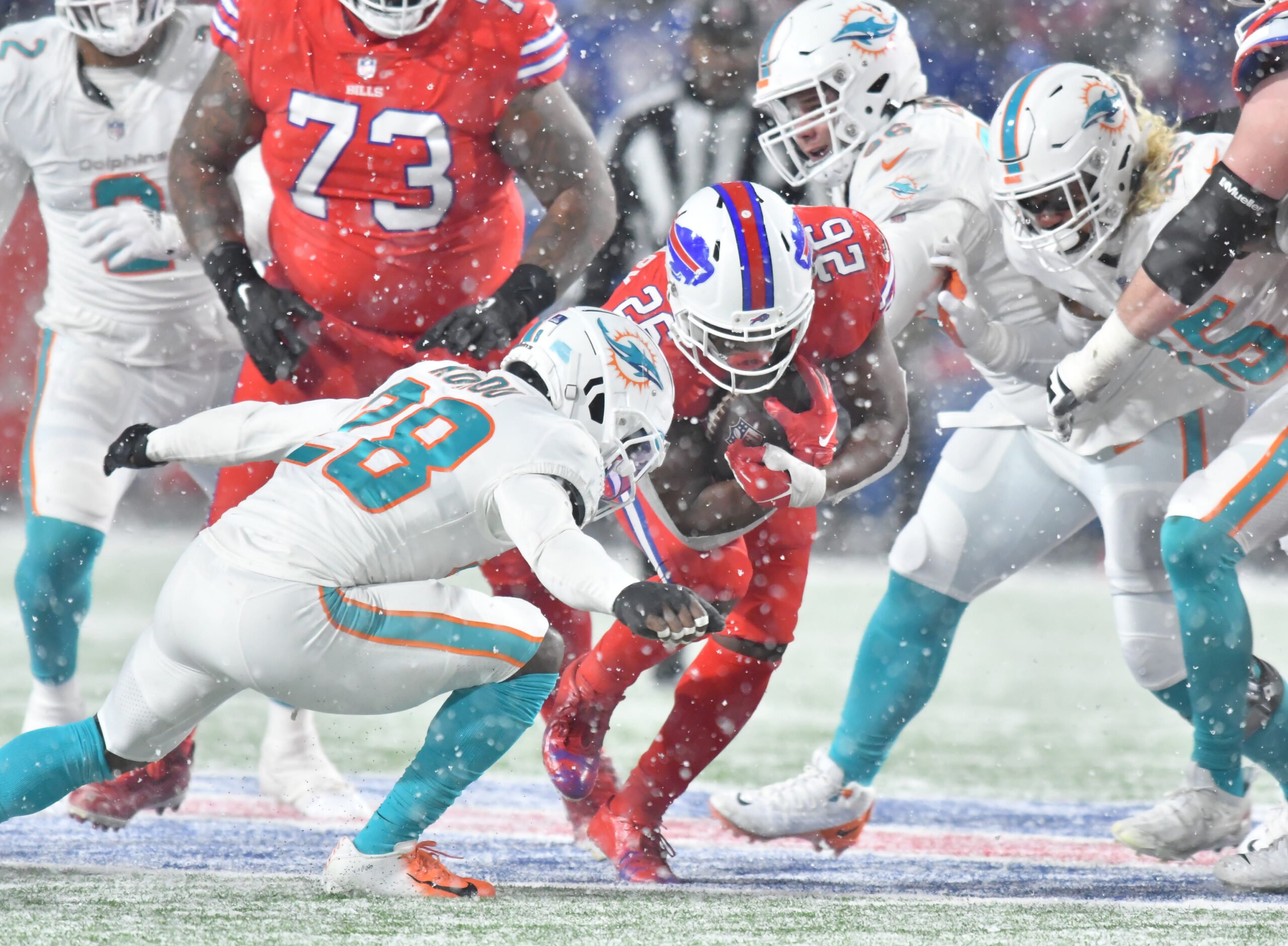 High-scoring Dolphins travel to face division rival Buffalo Bills