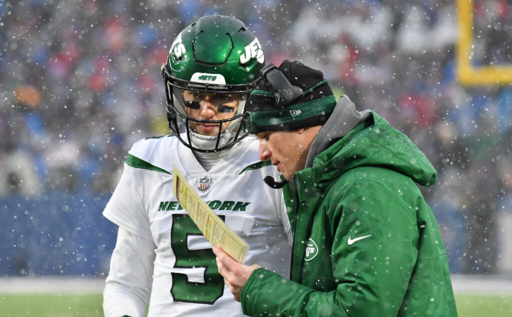 Mike LaFleur, Jets offensive coordinator, not ready to hit panic button