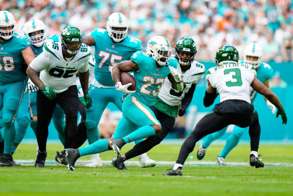 Miami Thrice - Raheem Mostert, De'Von Achane, Jeff Wilson: Which Dolphins'  RB can you Trust in Fantasy?