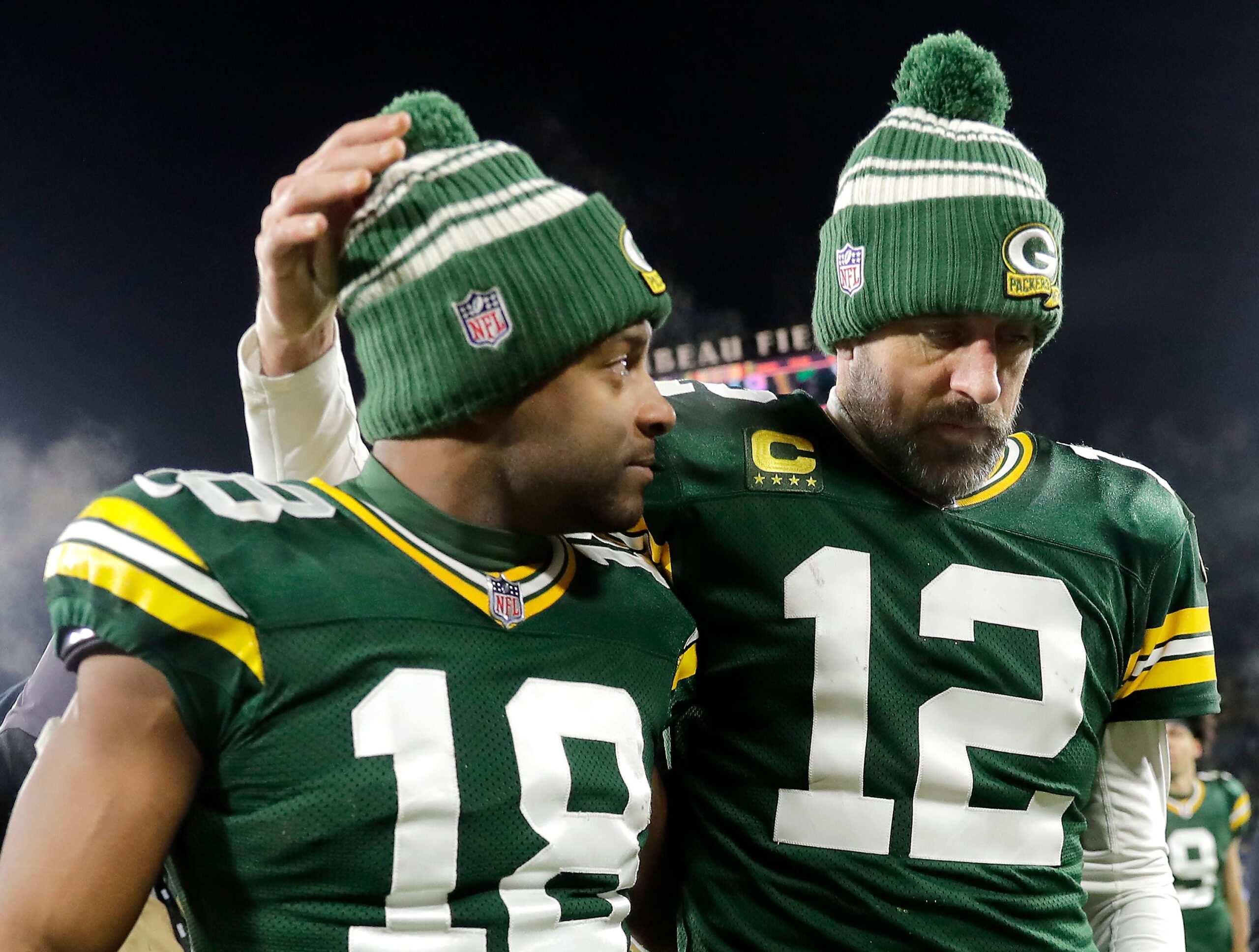 Aaron Rodgers: Veteran quarterback signs contract extension with Green Bay  Packers, NFL News