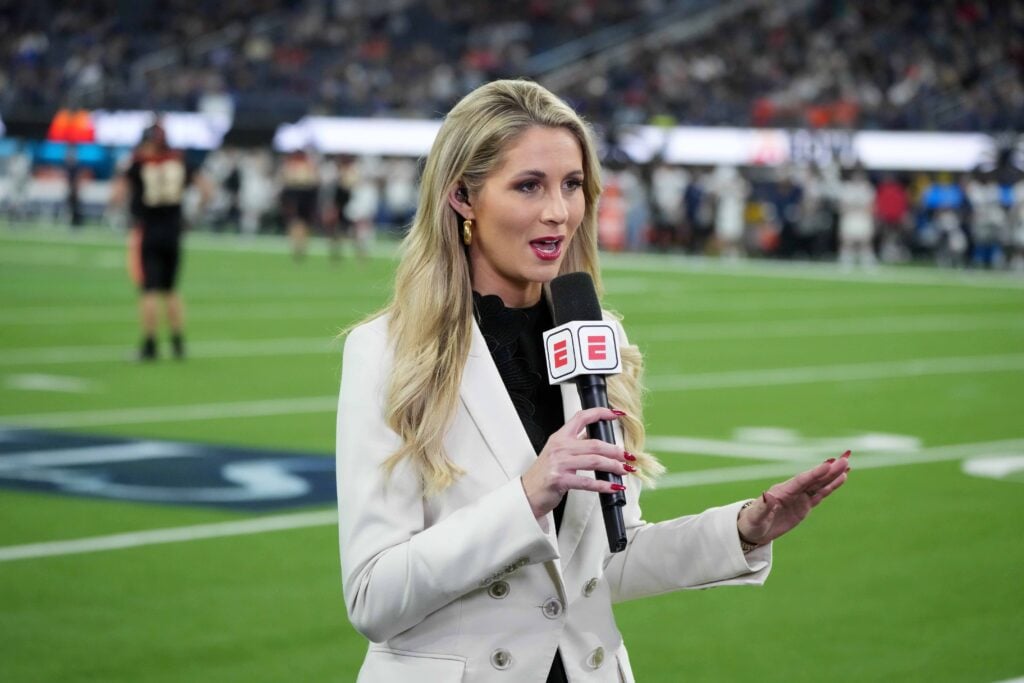 Who are the ESPN Monday Night Football announcers in 2022 