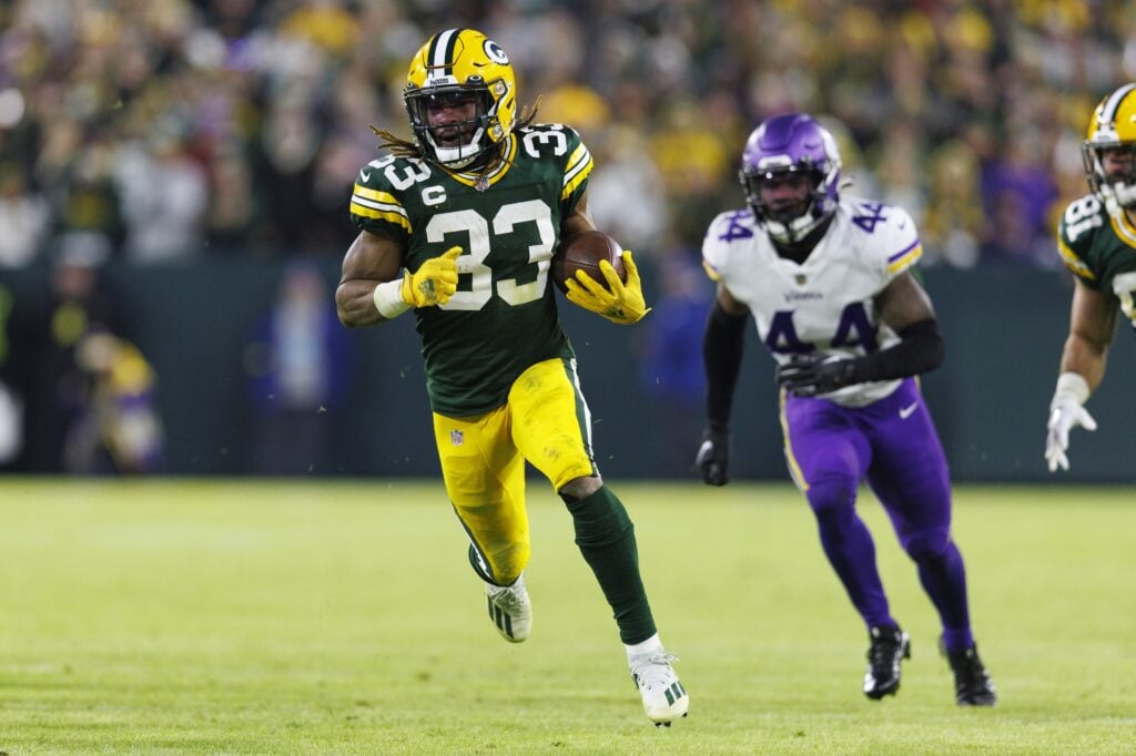 Anytime TD Scorer Predictions Week 18: Targets Include Aaron Jones, Zay  Jones, Isiah Pacheco, and Jordan Mason