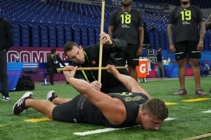 How Does the NFL Measure Hand Size at the NFL Combine?
