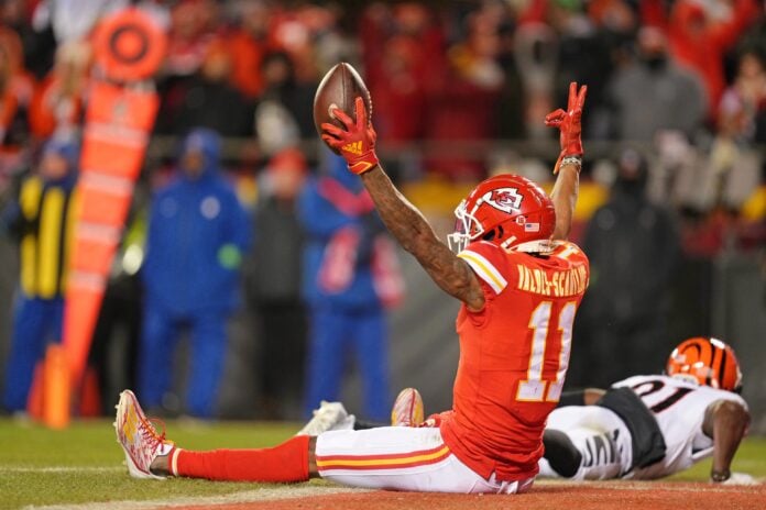 NFL DFS Lineup Picks for FanDuel - Chiefs vs. Eagles Super Bowl Showdown