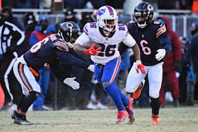 Buffalo Bills running back Devin Singletary (26) runs the ball