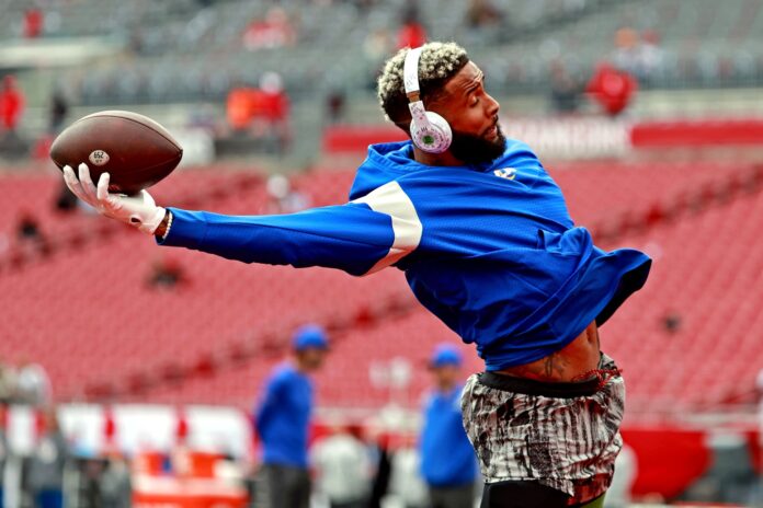 Odell Beckham Jr. warms up before facing the Tampa Bay Buccaneers.
