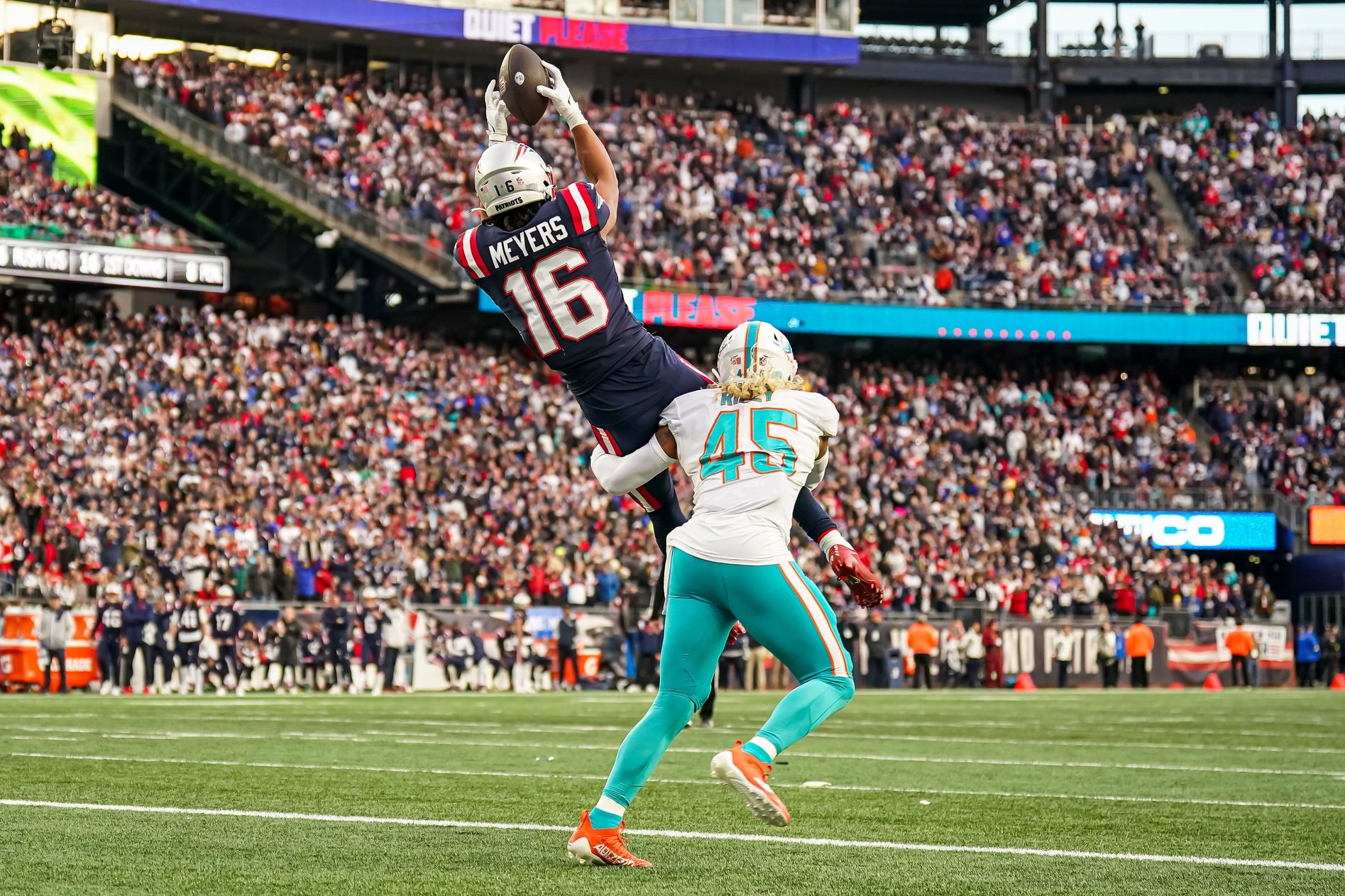 Jakobi Meyers remains the top wide receiver on the New England