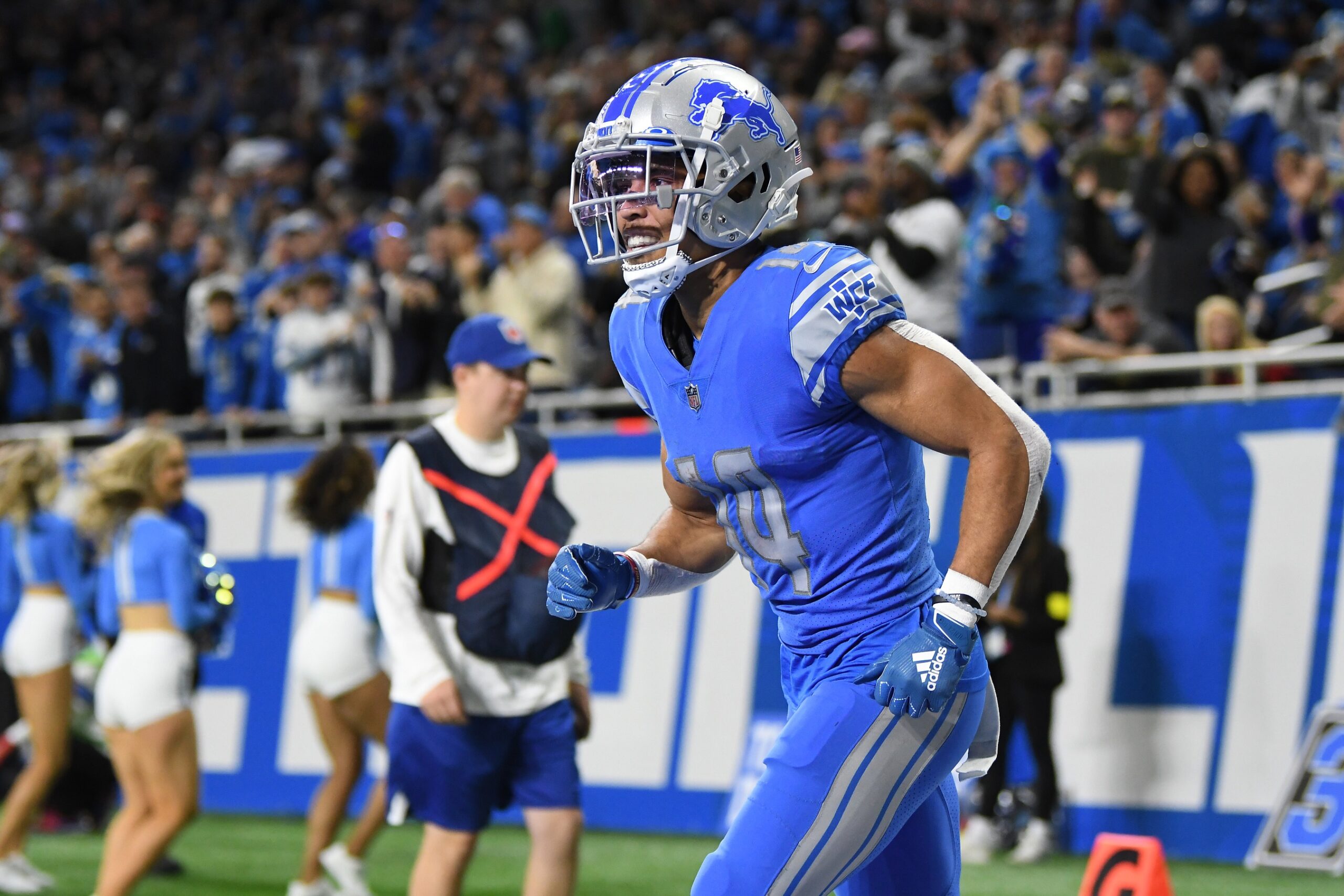 Lions WR Amon-Ra St. Brown: Overall WR1 in fantasy football?, Sports  Betting