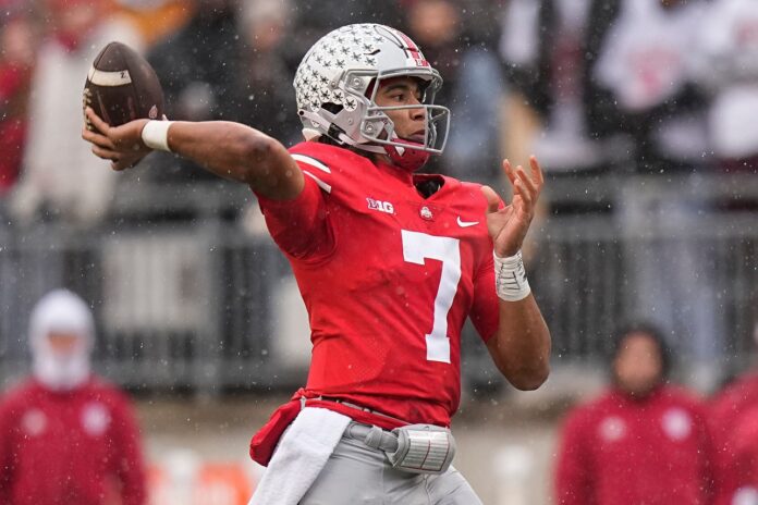 Ohio State Buckeyes quarterback C.J. Stroud (7) throws a pass during the first half.