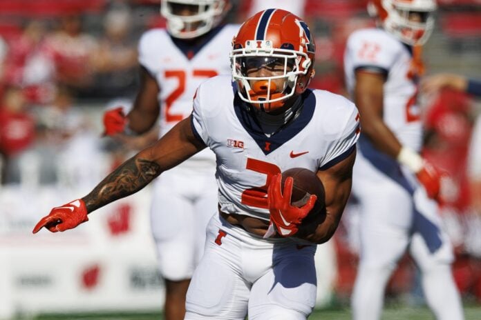RB Chase Brown (Illinois) Runs a 4.43-Second 40-Yard Dash at the